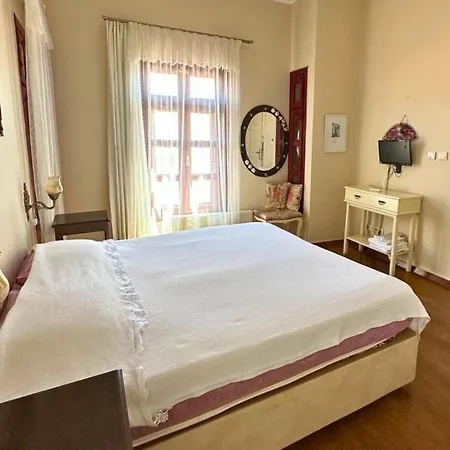 Chez Nebahat Boutique * Ayvalı