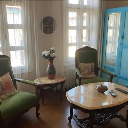 Chez Nebahat Boutique ホームステイ *